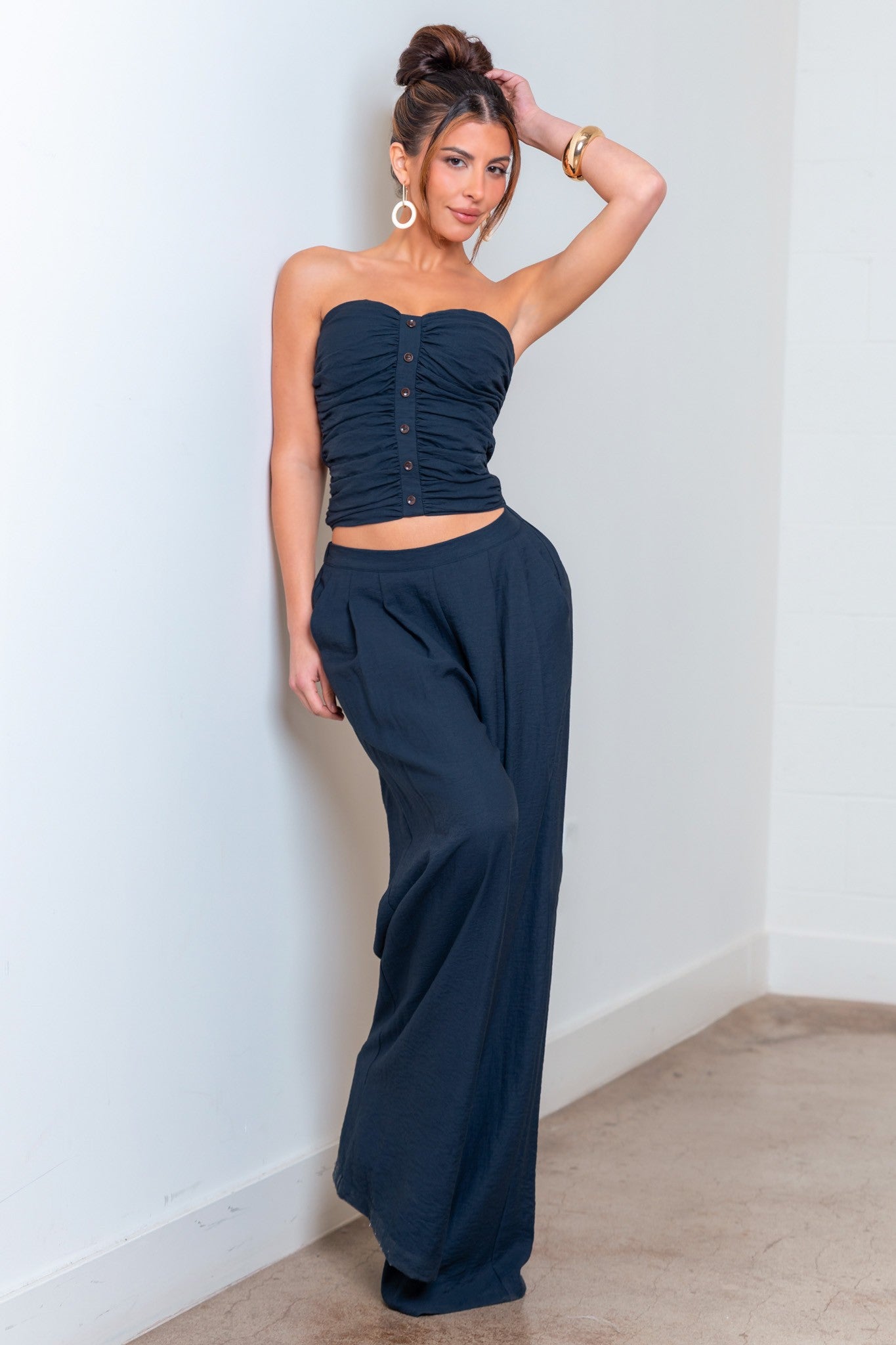 Solid Ruched Sleeveless Top And Pants