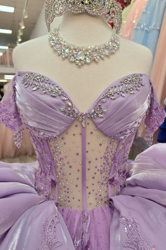 Spectacular Dress With Long Train