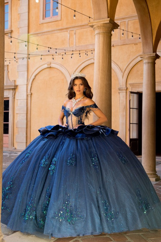 Spectacular Dress With Long Train